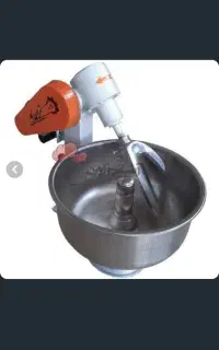 خمیرگیر۳۰ کیلویی و صندلی