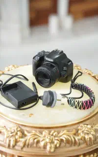 فروش دوربین Canon 250D به همراه لنز 50mm f/1.8