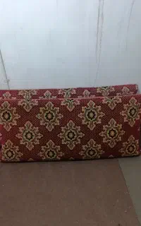 پشتی