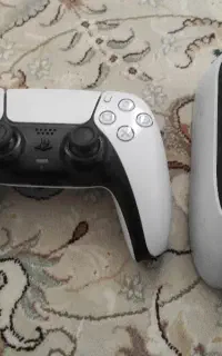 دسته ps5 و پایه شارژر