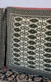 ۳ عدد پشتی سنتی ترکمن سالم و تمیز