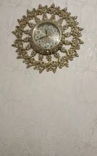 ساعت طرح برنز