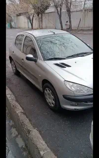 ماشین ۲۰۶تیپ ۲مدل ۸۵