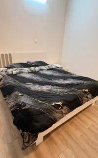 تخت دو نفره با پاتختی