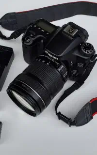 دوربین عکاسی 70D