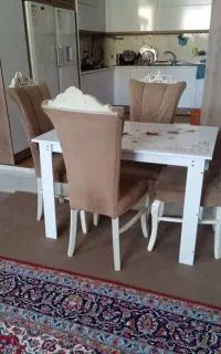 فروش میز ناهار خوری به همراه مبل هشت نفره