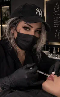 خدمات تزریق ژل وبوتاکس