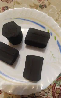 زغال پسته اعلا ۹ کیلو گرم
