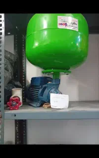 آلاچیق و تخت