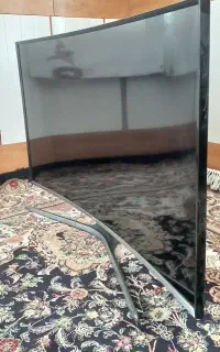 تلویزیون سامسونگ ۴۸ منحنی اسمارت در حد نو