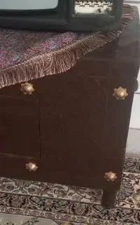 یخدان   و تلویزیون