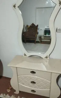 آینه و کنسول
