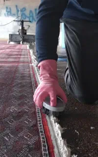 فرش تون با کیفیت می‌بریم میشوریم میاریم