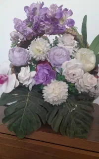 سبد گل مصنوعی