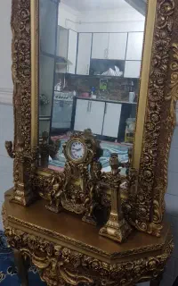 اینه و کنسول  طلایی