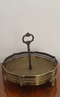 شکلات خوری، ظروف پذیرایی