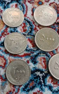 تعدادی سکه قدیمی