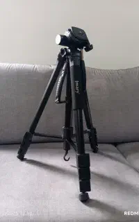 سه پایه دوربین عکاسی