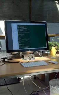 برنامه نویس با تضمین کتبی