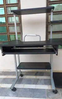 میز کامپیوتر