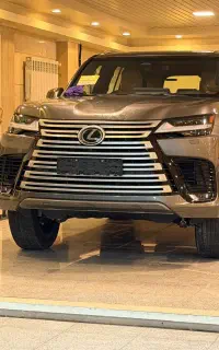 لکسوس lx 700