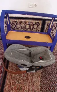 گهواره وکریر درحد نو کم‌ کارکرد