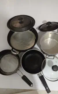 قابلمه و ماهیتابه استفاده شده