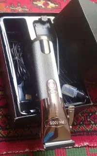 ماشین‌ اصلاح‌  برند کیمی‌ و فیلیپس‌