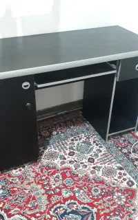 میز کامپیوتر حرفه ای
