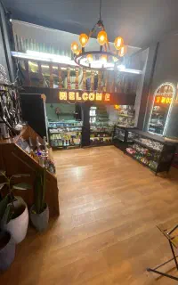 وسایل کافه دستگاه اسیاب میز صندلی تابلو