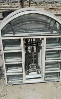 در و پنجره آهنی پنج تا پنجره