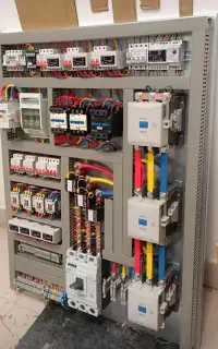 * برقکار صنعتی * مونتاژ تابلو برق