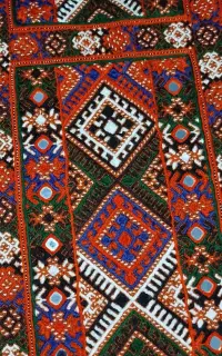 زی استین فرح بزرگ سال