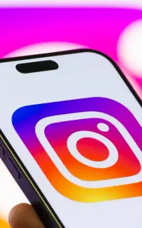 (فروش فالور اینستاگرام و فالوور روبیکا و تلگرام)