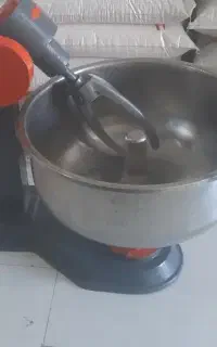 خمیر پهن کن پهلوانی