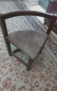 میز آشپزخانه کاملا سالم