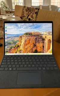 مایکروسافت لپتاپ  surface pro 9