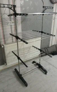 رخت آویز ایستاده
