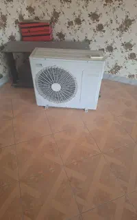 کولر  (کولر گازی جنرال شکار ۲۴ هزار . در حد نو  )