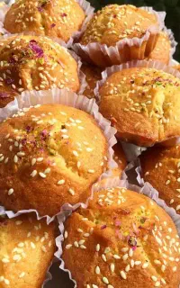 فطیر سنتی و‌کیک یزدی آلما