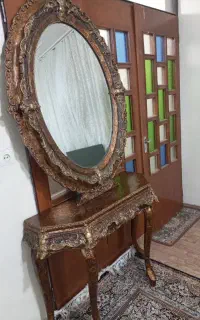آینه کنسول سلطنتی جنس آنتیک و زیبا