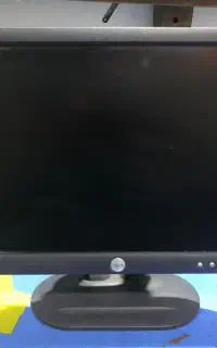 کیس کامپیوتر و مانیتور