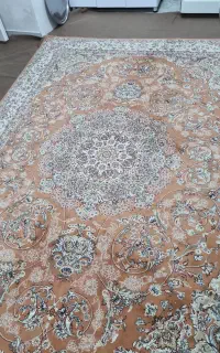 فرش ۹ متری ۷۰۰ شانه  رنگ آجری ۱عدد