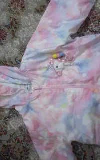تعدادی لباس دخترانه درحدنو
