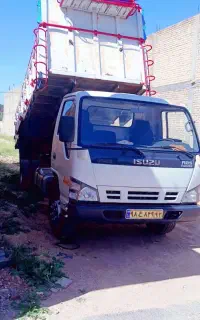 ایسوزو باری کمپرسی جهت حمل بار