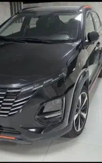 ام وی ام x33 کراس