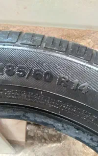 یک جفت لاستیک ساینا