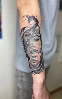 اجرای تخصصی تتو‌ بدن