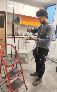 نصب وعیب یابی آیفون تصویری .لوستر .دوربین مداربسته