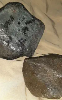 شهاب سنگ اهنی و سنگی